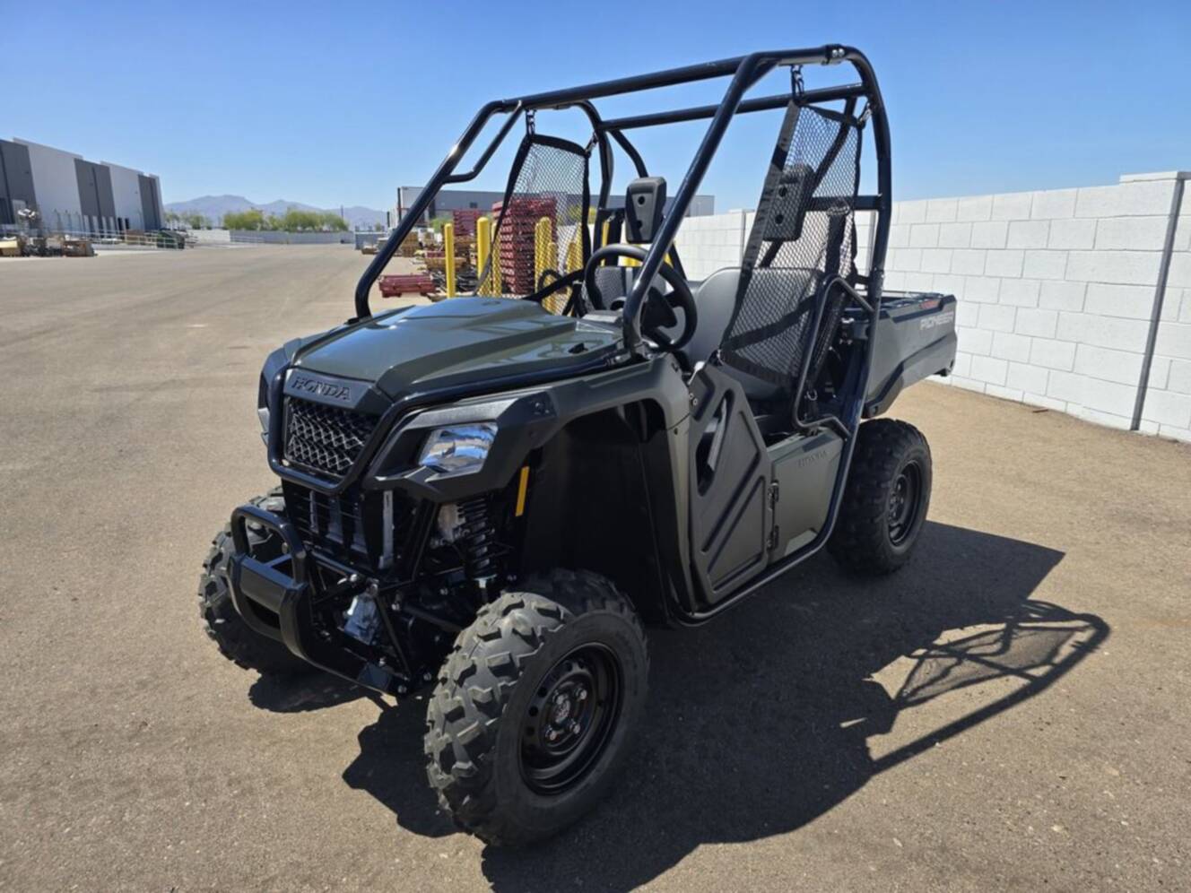 A photo of this 2026 Honda Pioneer 520