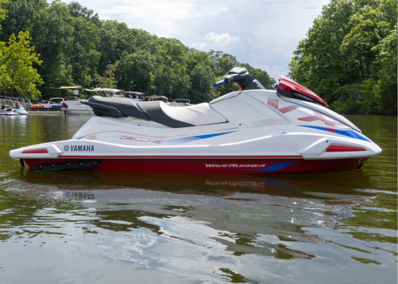 A photo of this 2022 Yamaha VX Deluxe