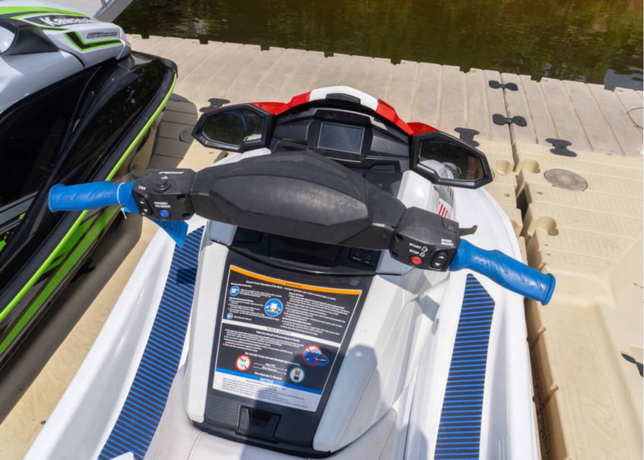 A photo of this 2022 Yamaha VX Deluxe