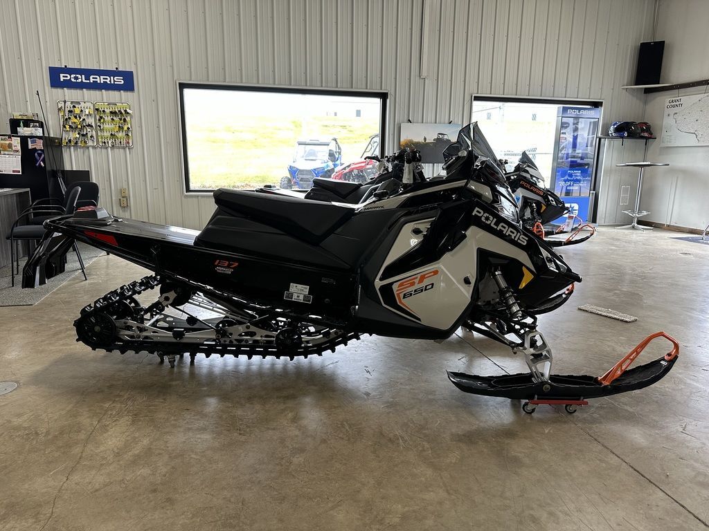 2025 Polaris® 650 Indy SP 137 ES in kieler WI