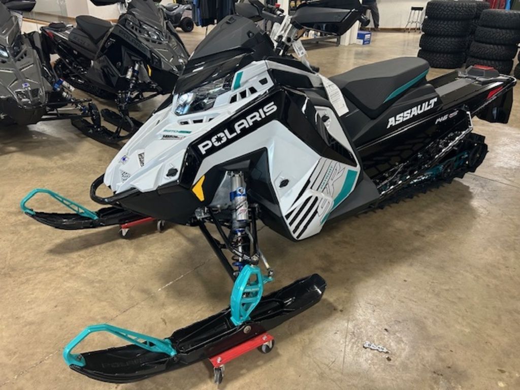 2025 Polaris® 9R Switchback Assault 146 Shadow Gray / Gloss Black Snowmobile snowmobile