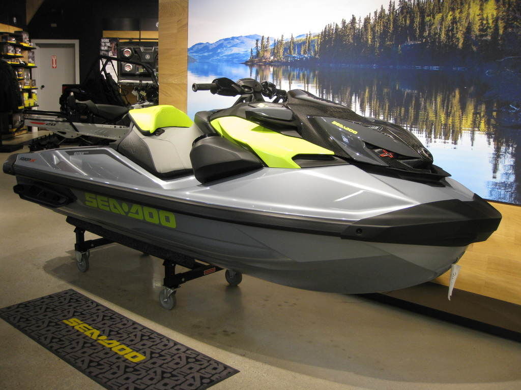 2025 Sea-Doo RXP-X 325 Tech, BRP Premium A, iBR Ice Metal / Manta Two Seater jet ski
