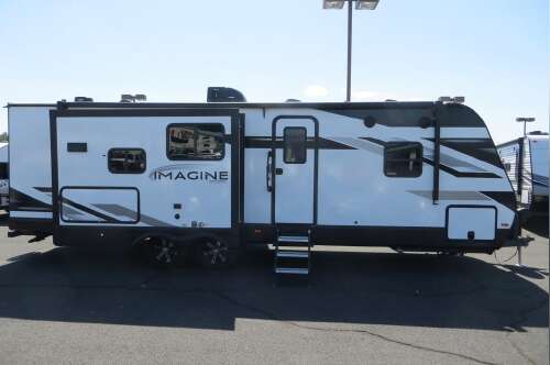 2022 Grand Design Imagine 2670MK in deer park WA
