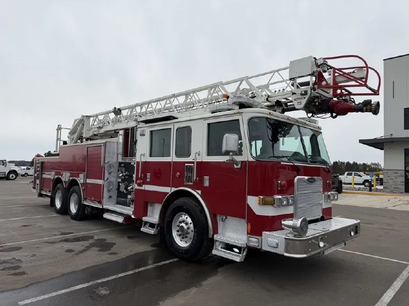 2018 PIERCE ARROW XT LADDER