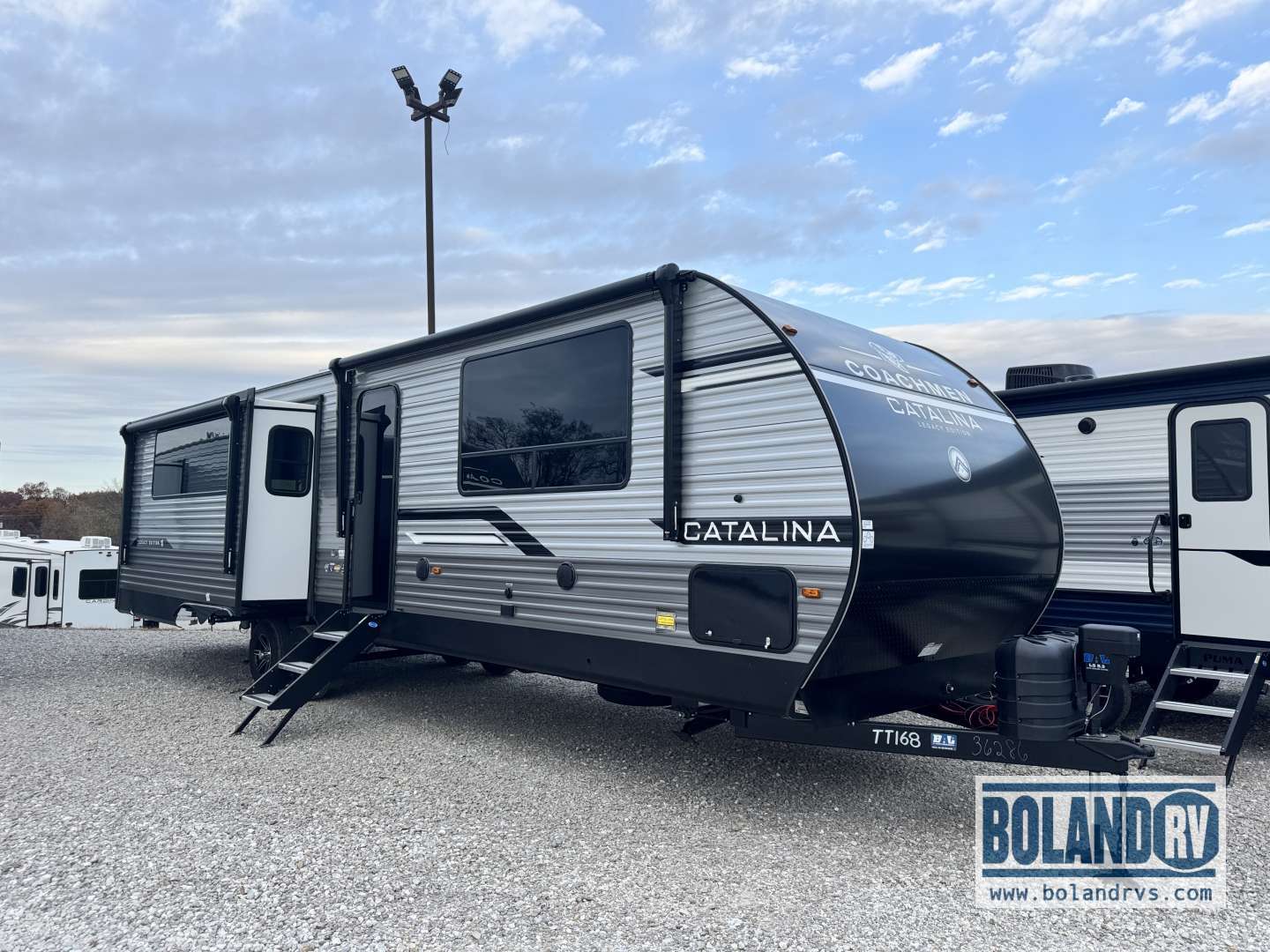2026 Coachmen Catalina Legacy Edition 323MAZE RV