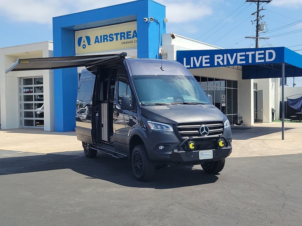 2025 Airstream Interstate 19X in midway city CA