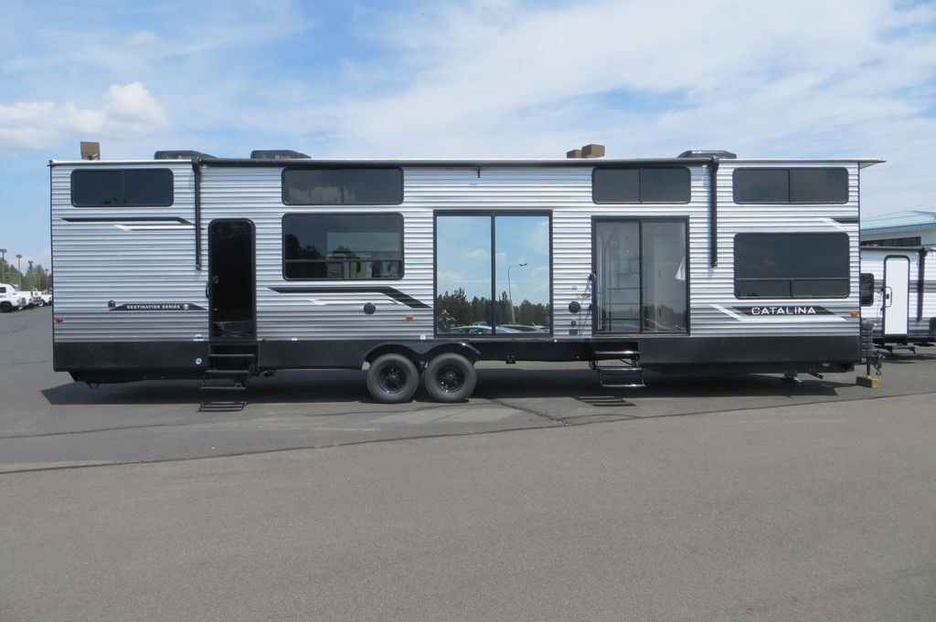 2025 Coachmen Catalina Destination W/loft 42CONDO in deer park WA