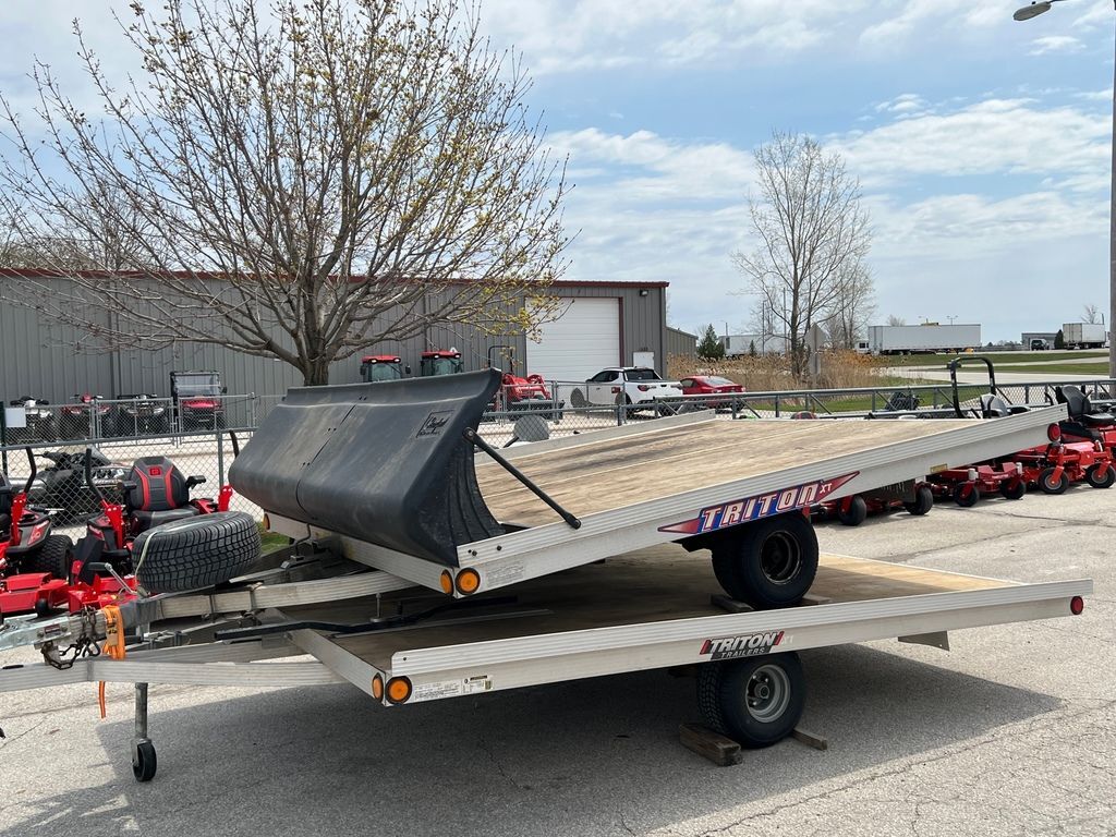 2002 Triton XT 10-101 in Francis Creek, WI