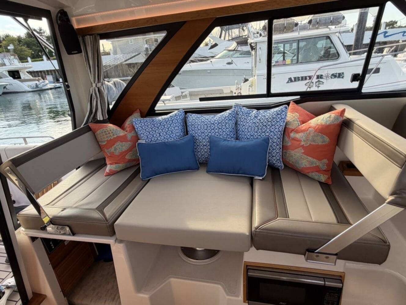 A photo of this 2024 Cutwater 248 C COUPE