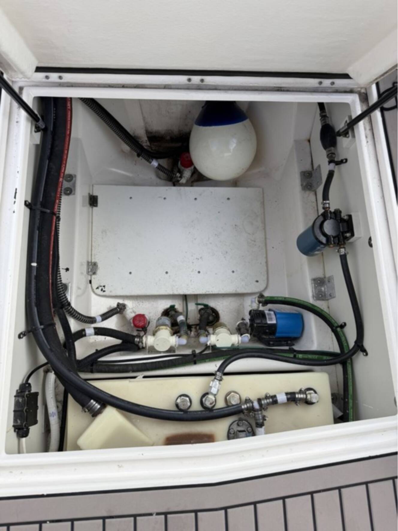 A photo of this 2024 Cutwater 248 C COUPE