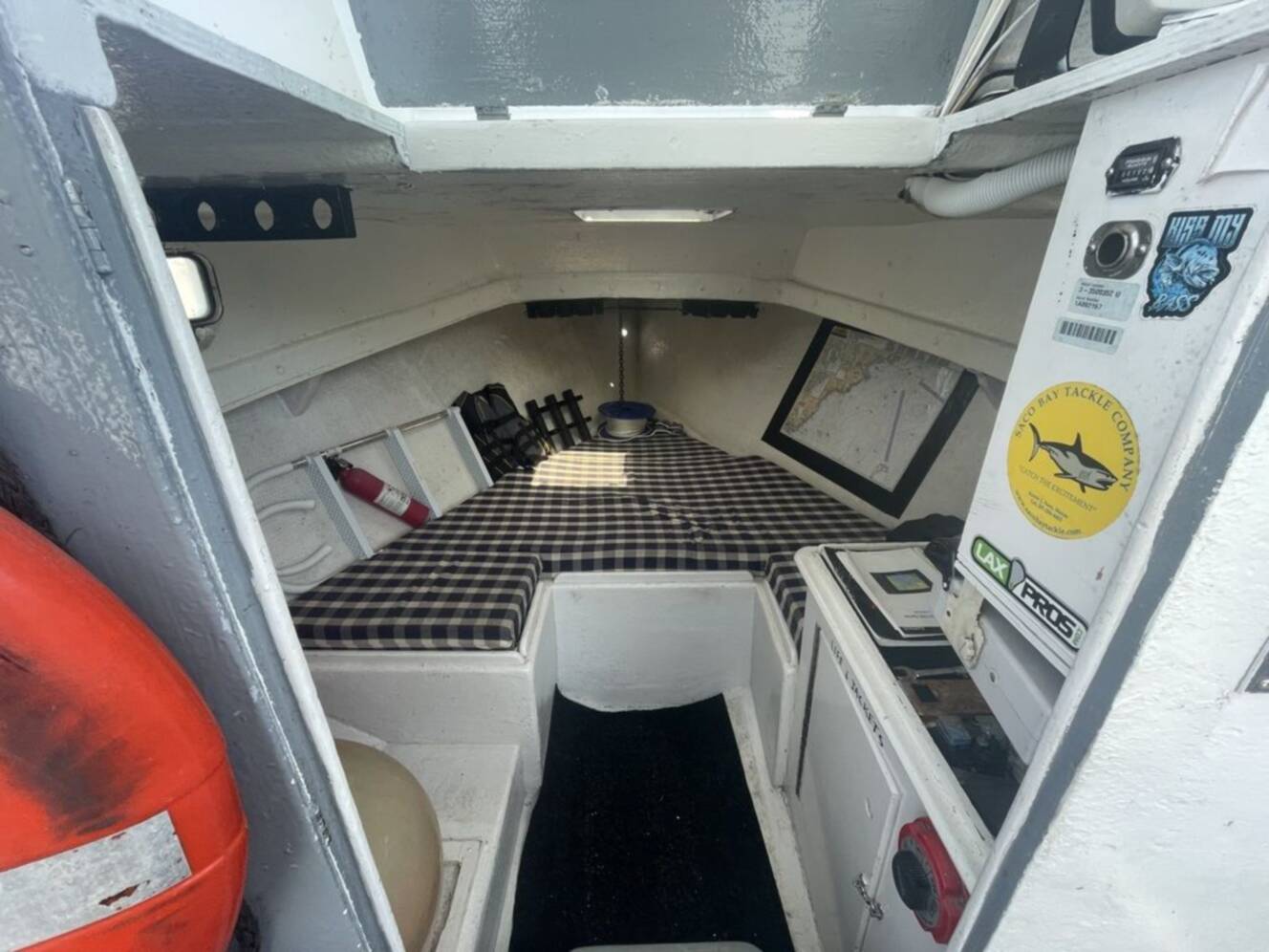 A photo of this 1995 Outlaw 25 DOWNEAST