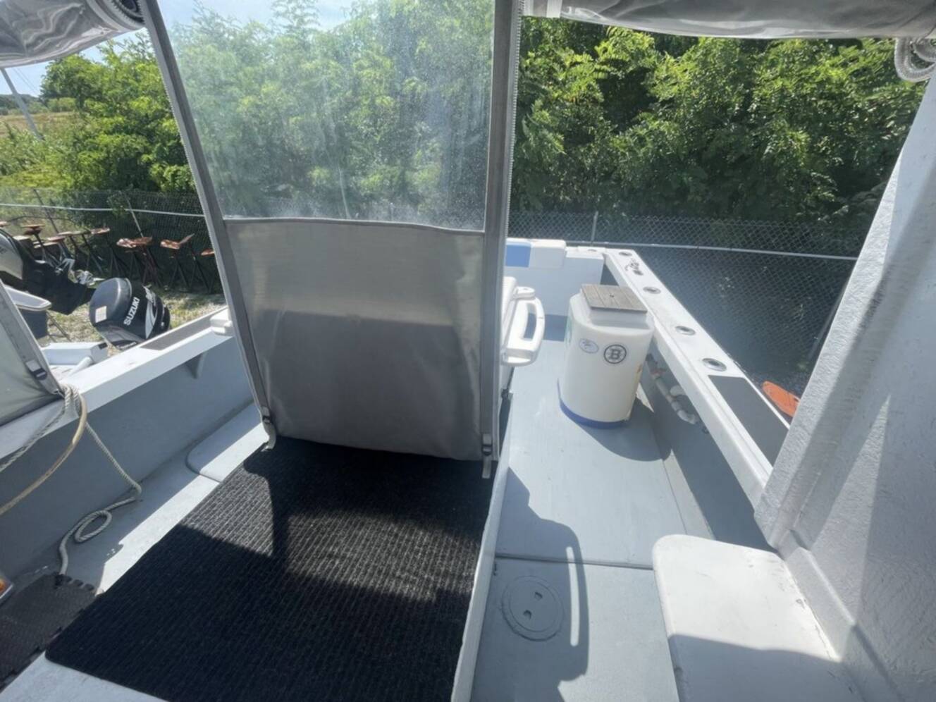 A photo of this 1995 Outlaw 25 DOWNEAST