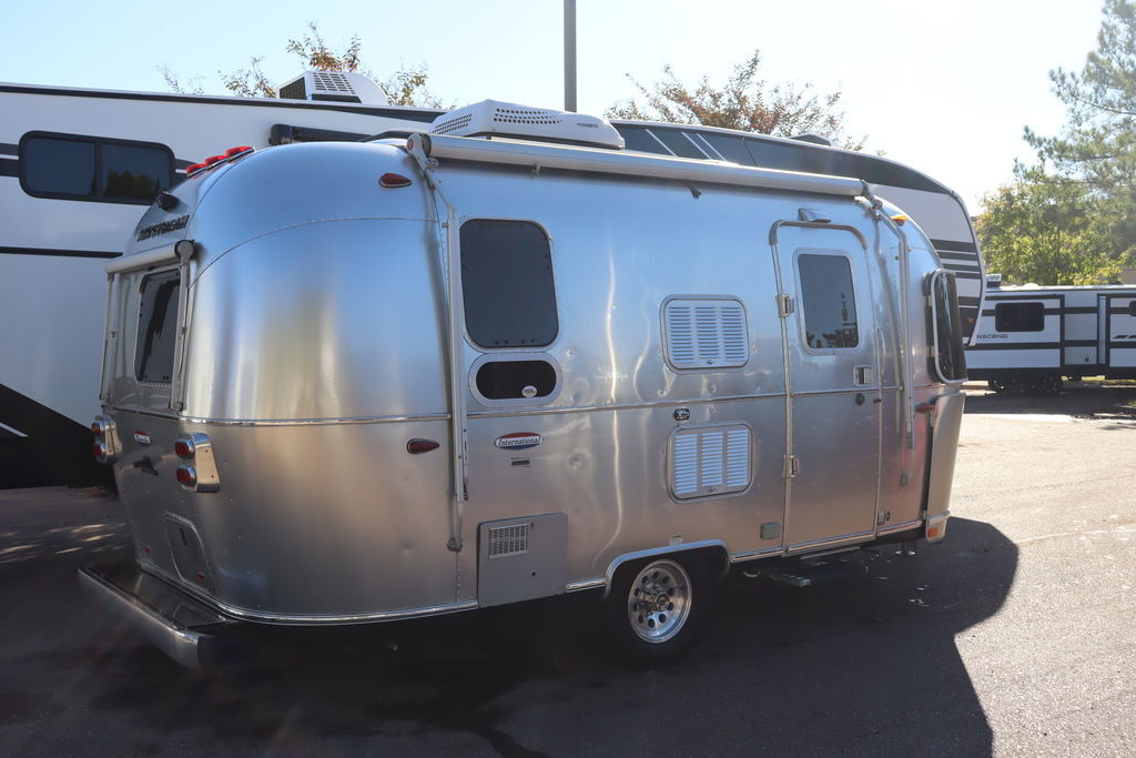 2017 Airstream International Signature 19 in southaven MS