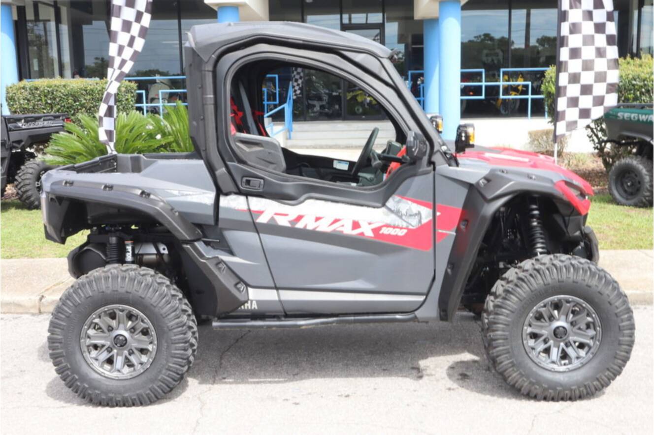 A photo of this 2025 Yamaha Wolverine RMAX2 1000 R-Spec