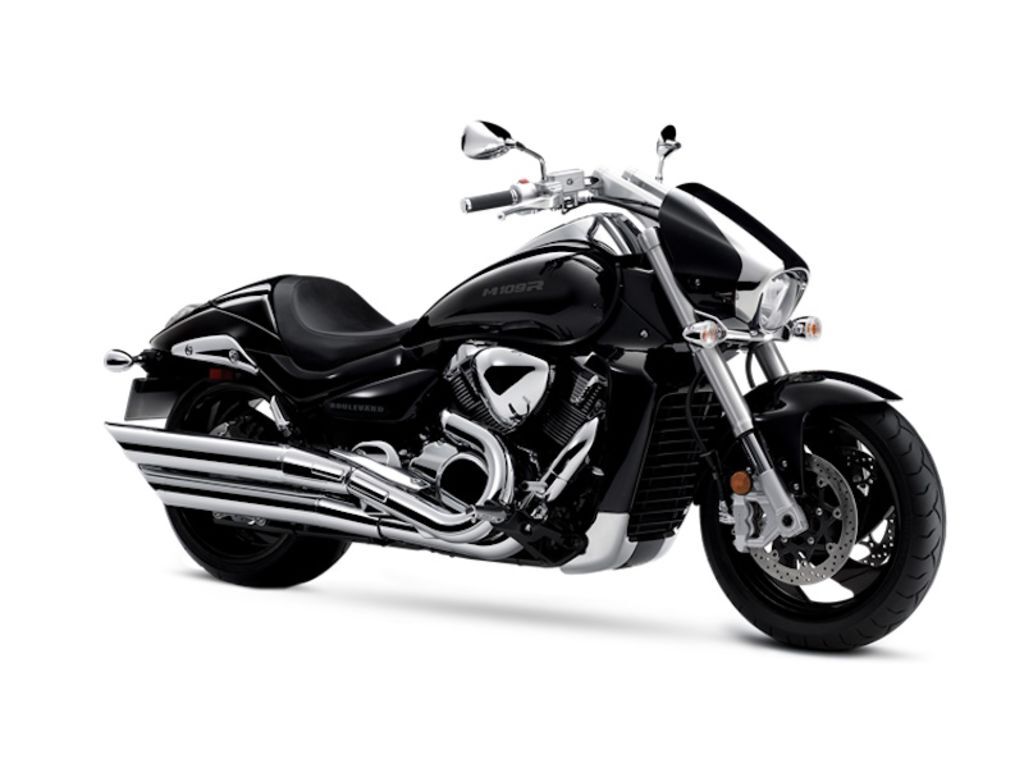 2025 Suzuki Boulevard M109R M109R in Millstone, NJ