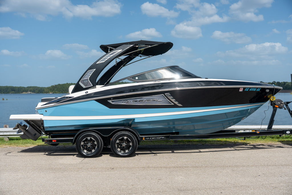 2018 Regal 2300 in whitehouse TX
