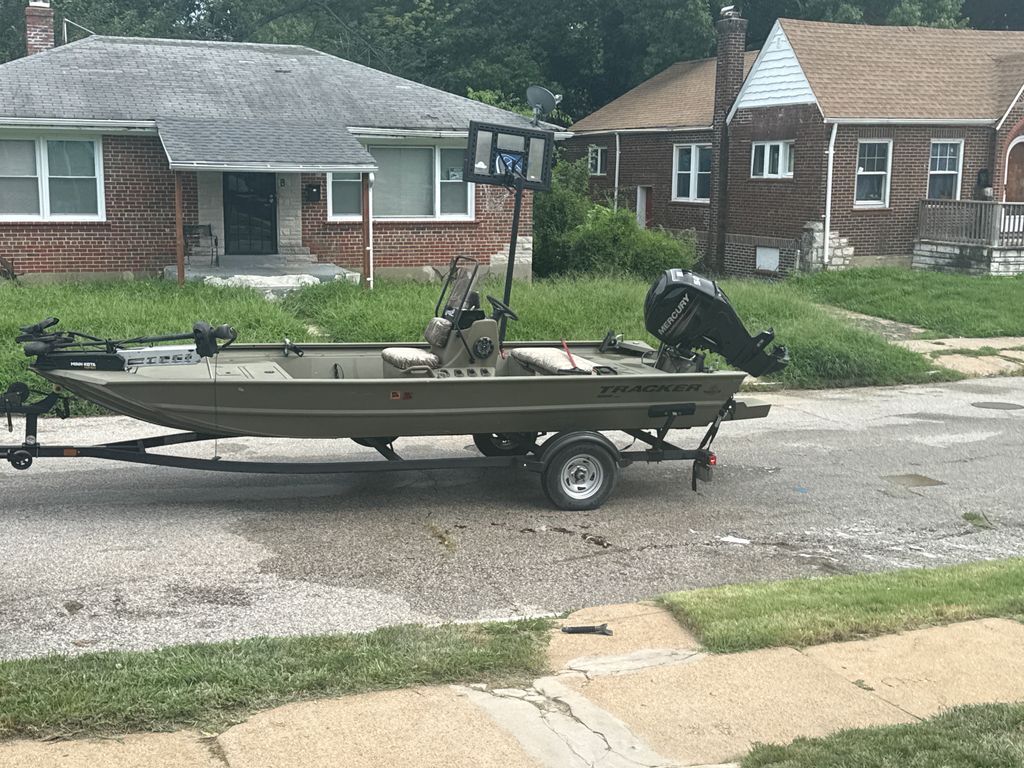 2019 Tracker Grizzly 1860 MVX CC 2072 UTILITY in st. louis MO
