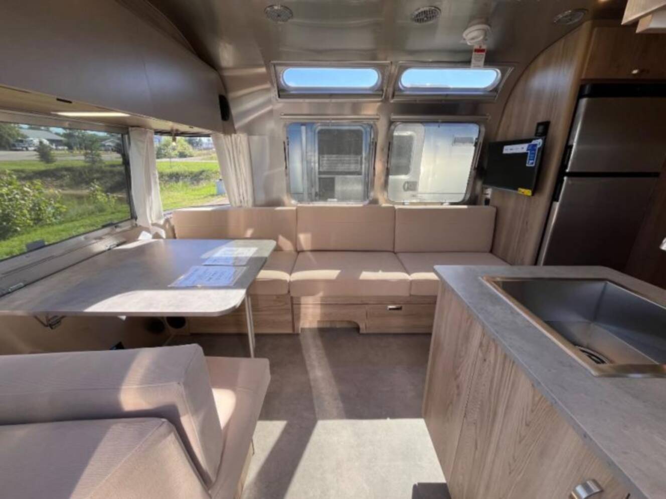 A photo of this 2027 Airstream Flying Cloud 25FB Twin
