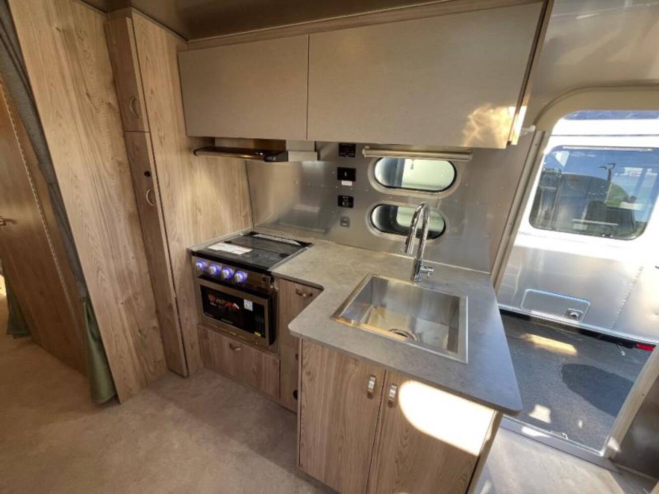 A photo of this 2027 Airstream Flying Cloud 25FB Twin