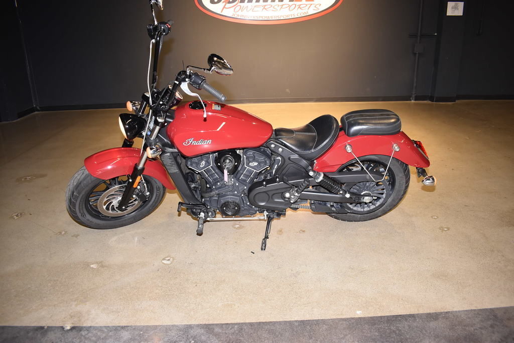 2016 Indian Motorcycle® Scout® Sixty Indian Motorcycle Red® SIXTY in Elyria, OH