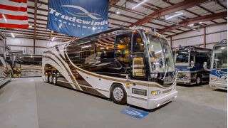 2005 PREVOST H3-45 MILLENNIUM