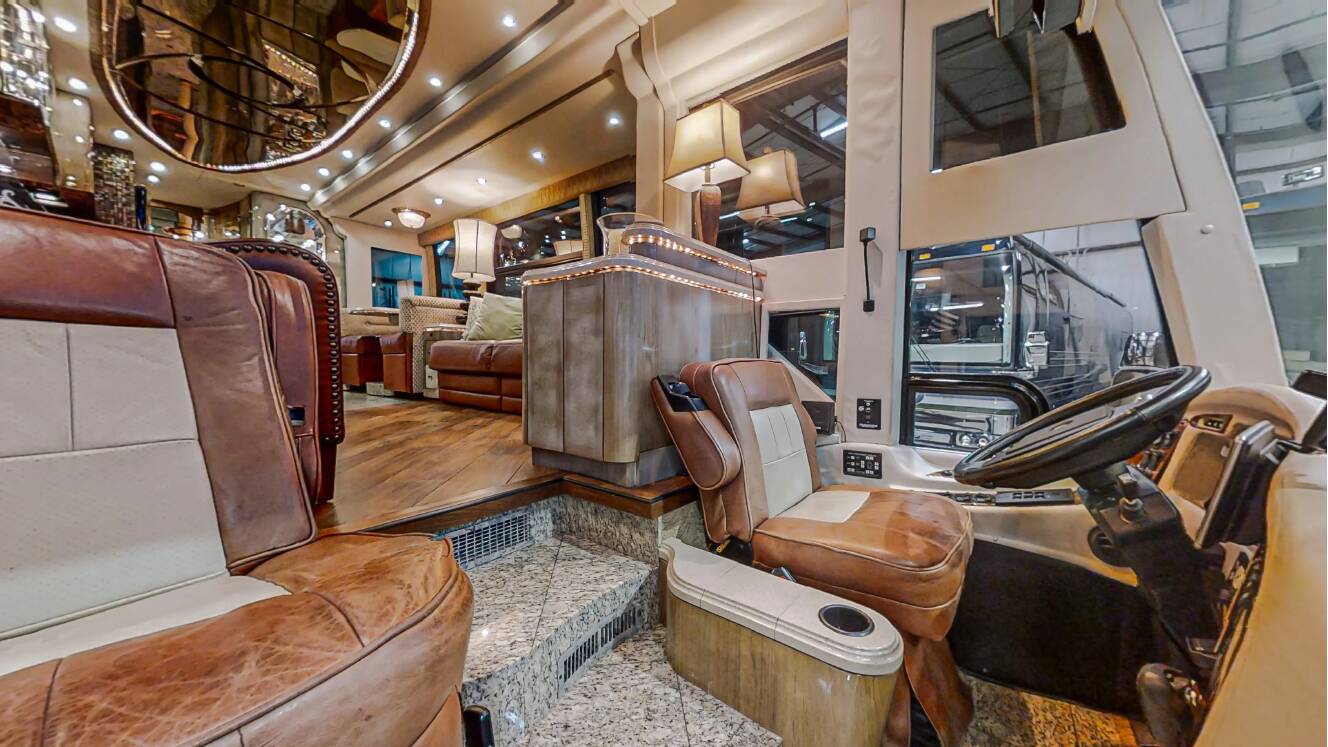 A photo of this 2005 Prevost Millennium H3-45