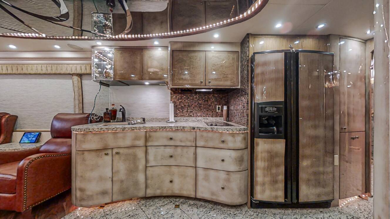 A photo of this 2005 Prevost Millennium H3-45