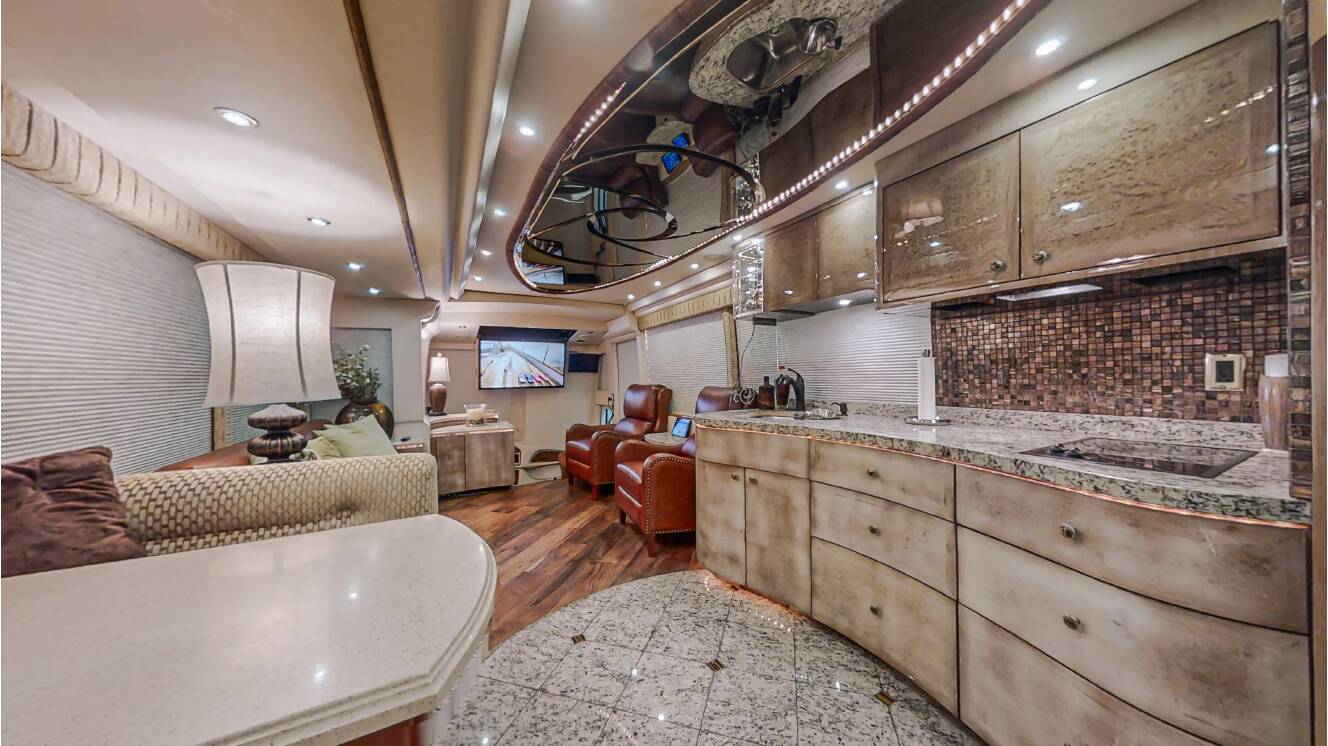 A photo of this 2005 Prevost Millennium H3-45