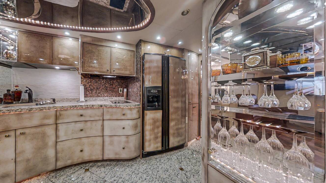 A photo of this 2005 Prevost Millennium H3-45
