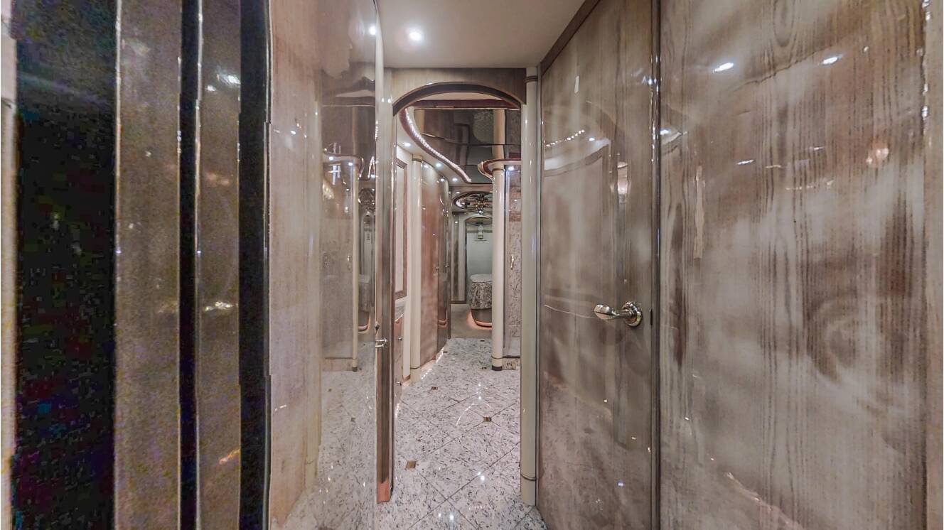 A photo of this 2005 Prevost Millennium H3-45