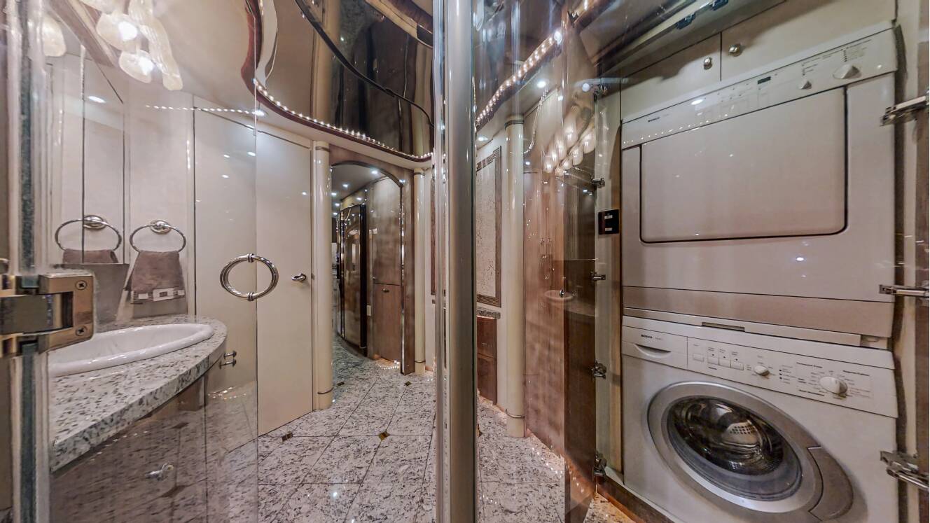 A photo of this 2005 Prevost Millennium H3-45