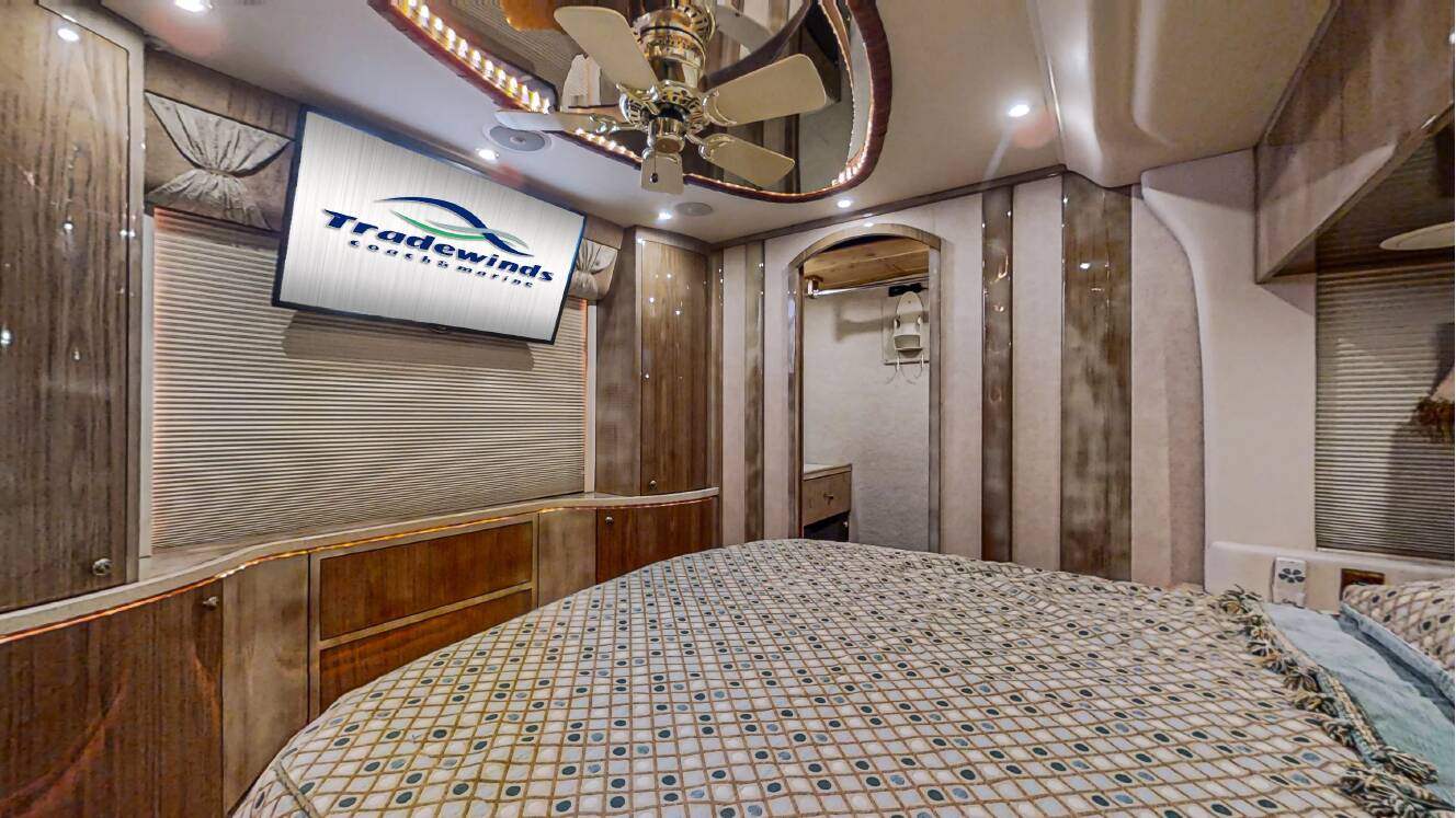 A photo of this 2005 Prevost Millennium H3-45