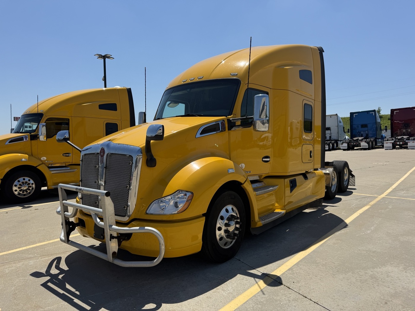 2019 KENWORTH T680 in Windsor, WI