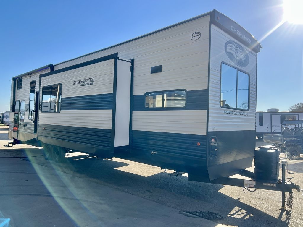 2026 Forest River Cherokee Timberwolf 39DK in sealy TX