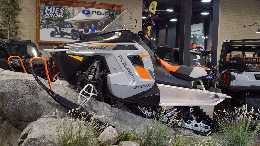 2025 Polaris® 550 INDY Sport 550 121 in watkins MN