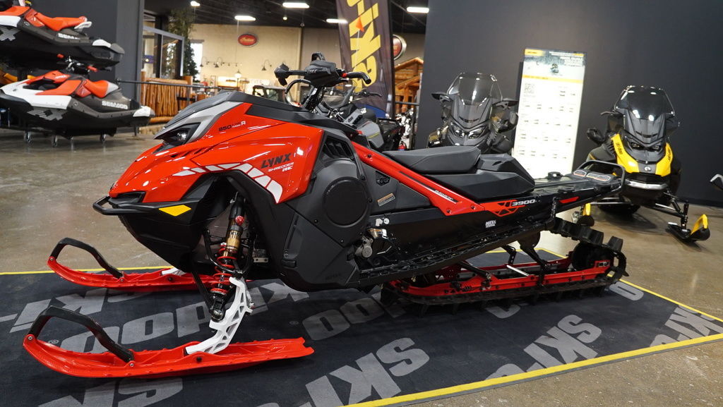 2026 Lynx® Shredder RE 850 E-TEC Turbo R 3900 Pow_3.0_10.25in_Red in watkins MN
