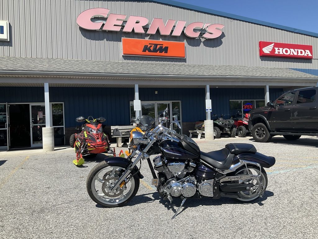 2012 Yamaha XV19CSBP in Johnstown, PA