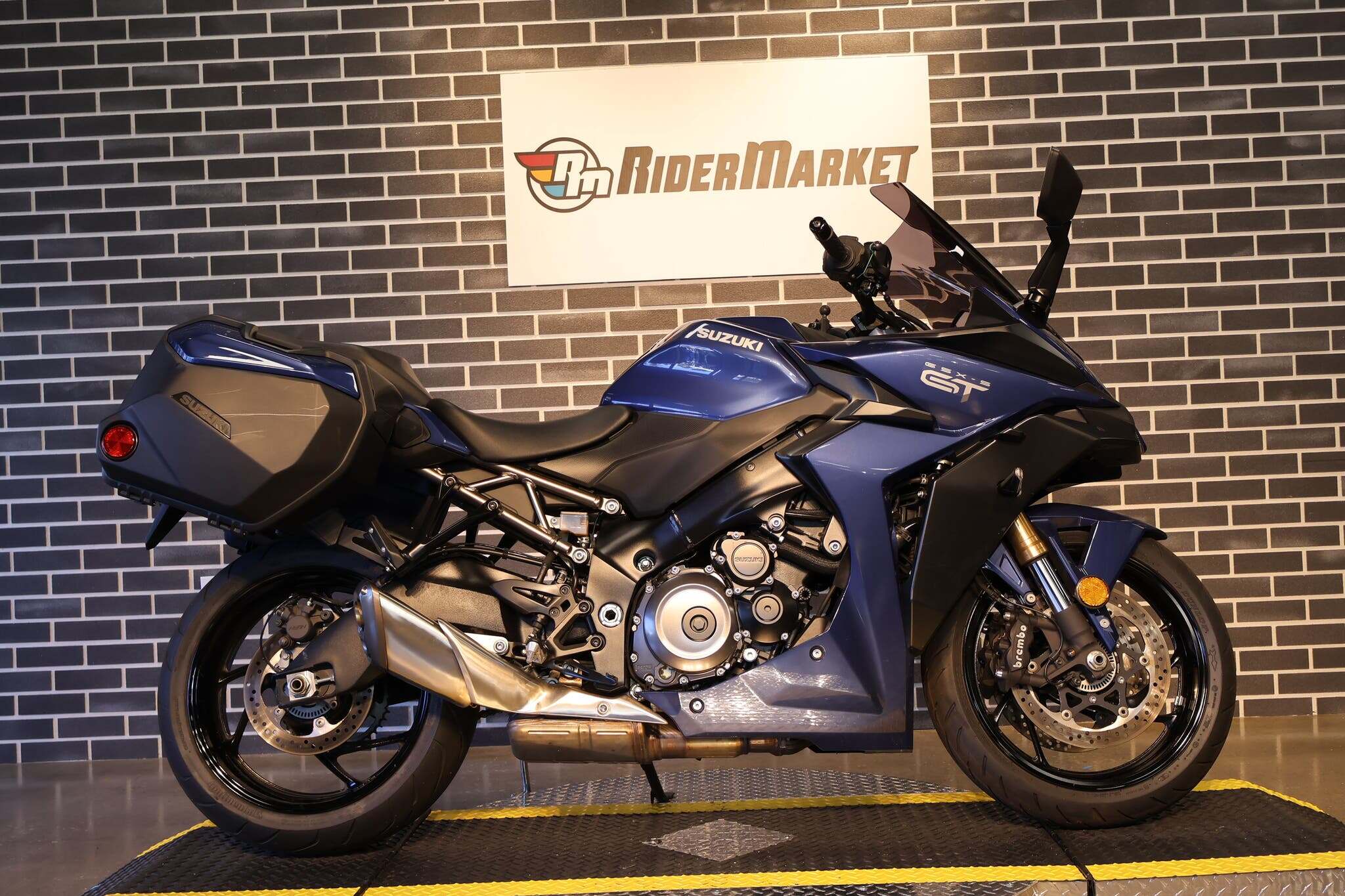 2022 Suzuki GSX-S 1000 GT + 1000GT+ in Ormond Beach, FL