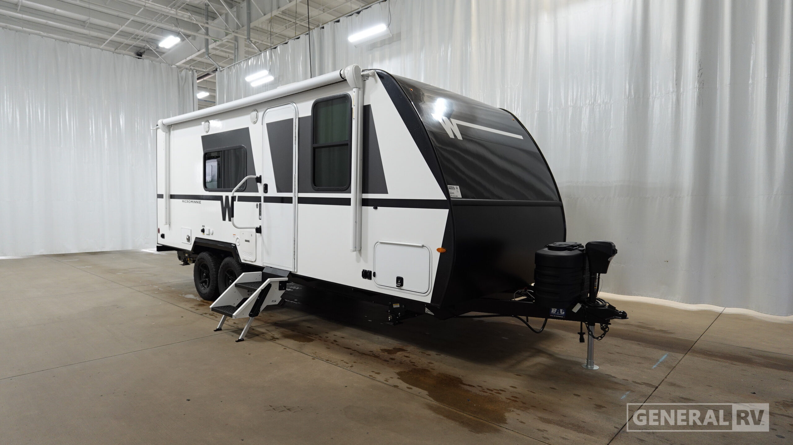 2027 Winnebago MICRO MINNIE 2200FBH in elizabetown PA