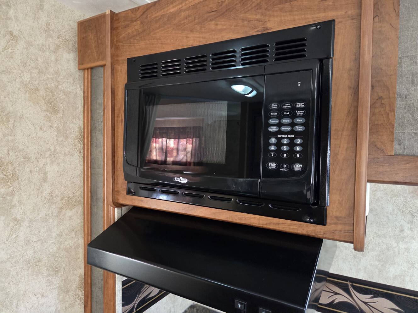 A photo of this 2013 Keystone Passport Super-Lite 280BH