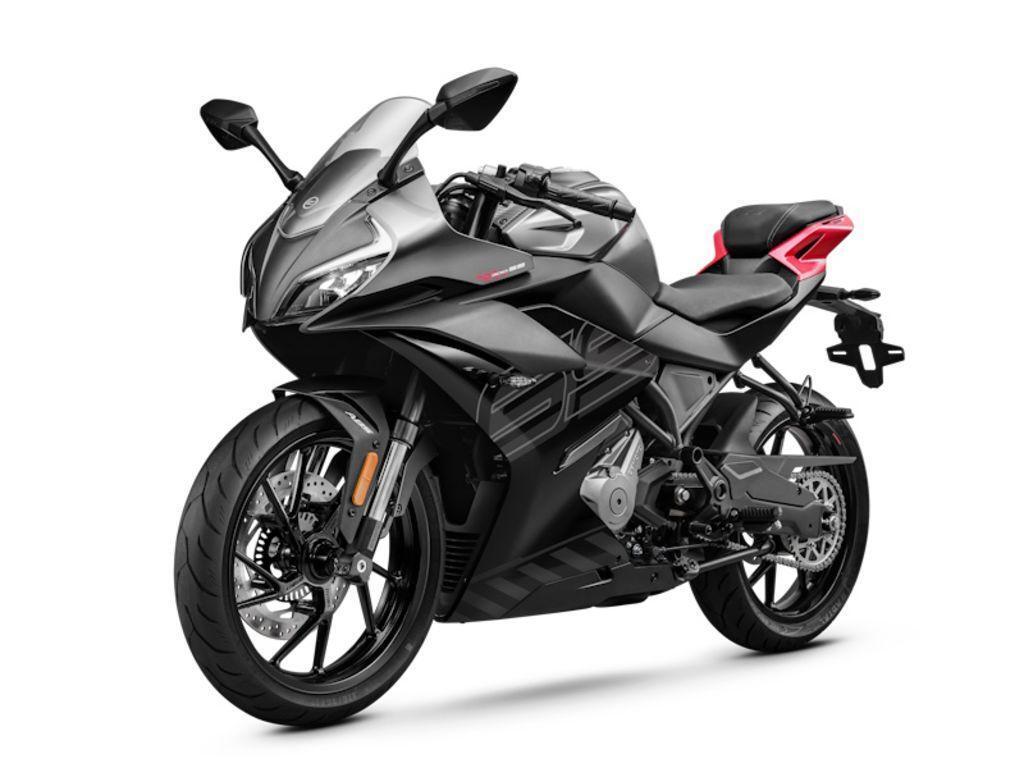 2026 CFMOTO 300SS SS in Manassas, VA