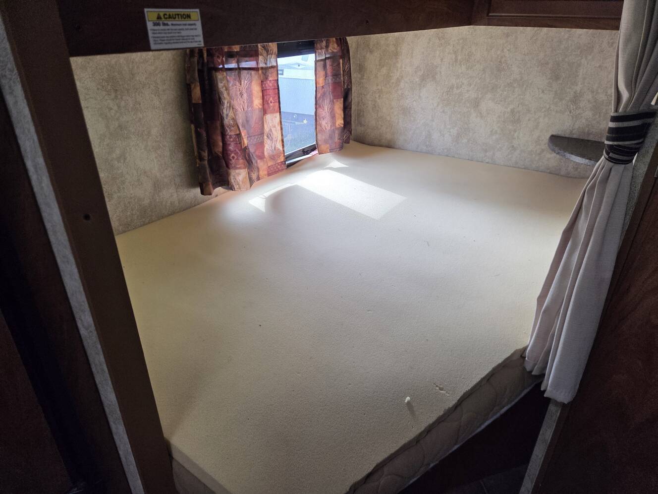 A photo of this 2013 Keystone Passport Super-Lite 280BH