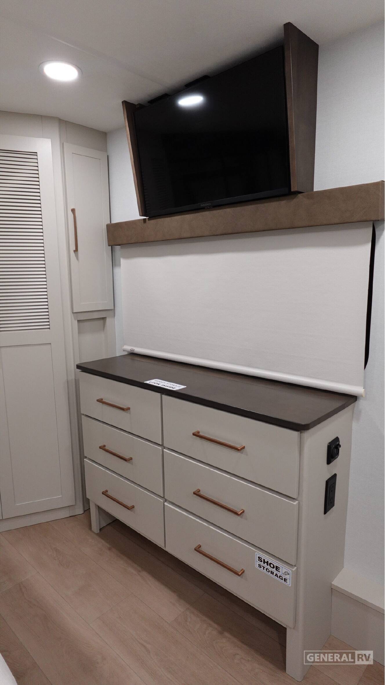 A photo of this 2027 Alliance Rv PARADIGM 395DS
