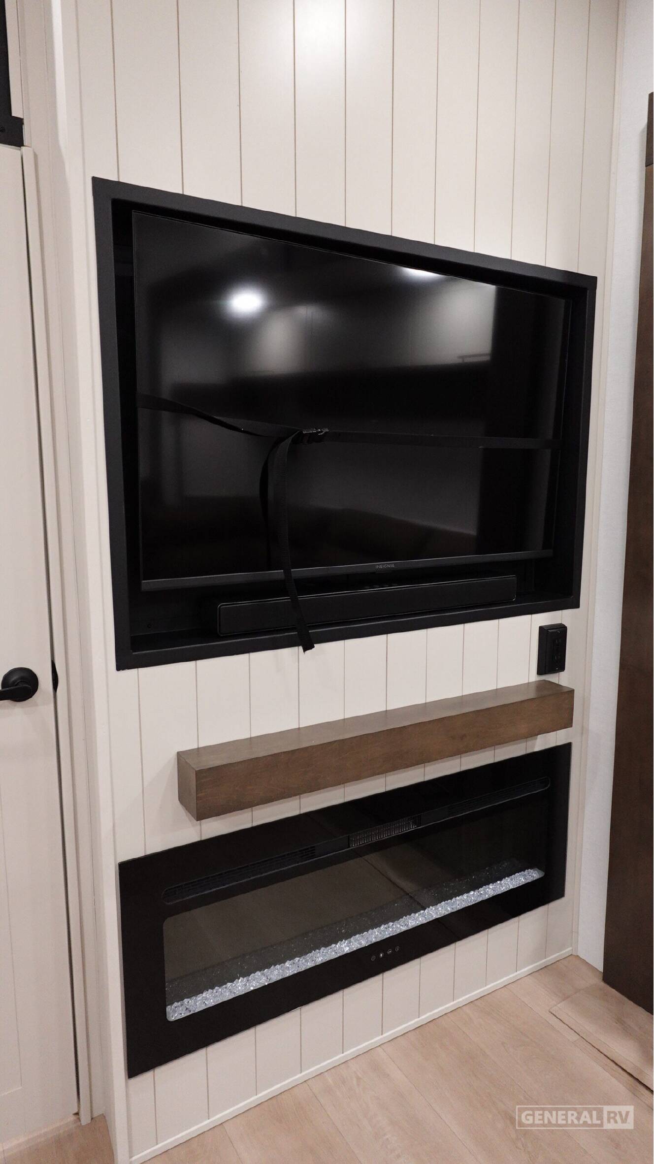 A photo of this 2027 Alliance Rv PARADIGM 395DS