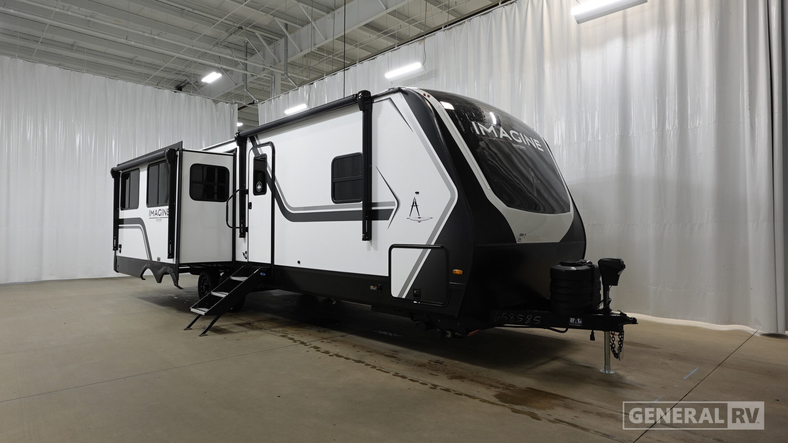 2027 Grand Design IMAGINE 2970RL in north canton OH