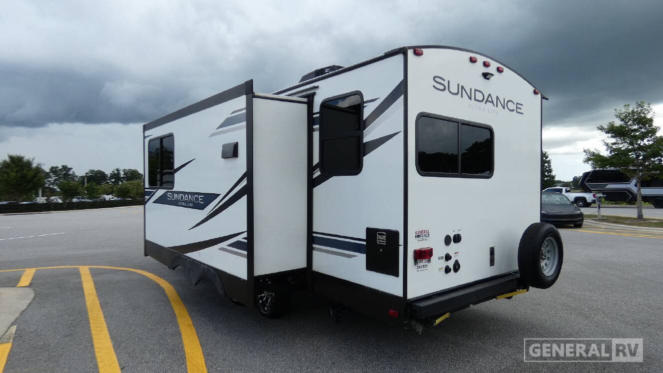 A photo of this 2022 Heartland SUNDANCE Ultra Lite 231ML