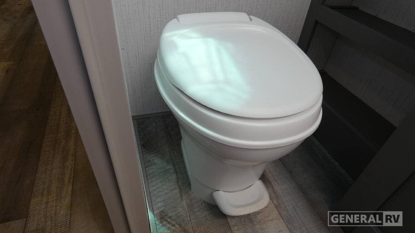 A photo of this 2022 Heartland SUNDANCE Ultra Lite 231ML