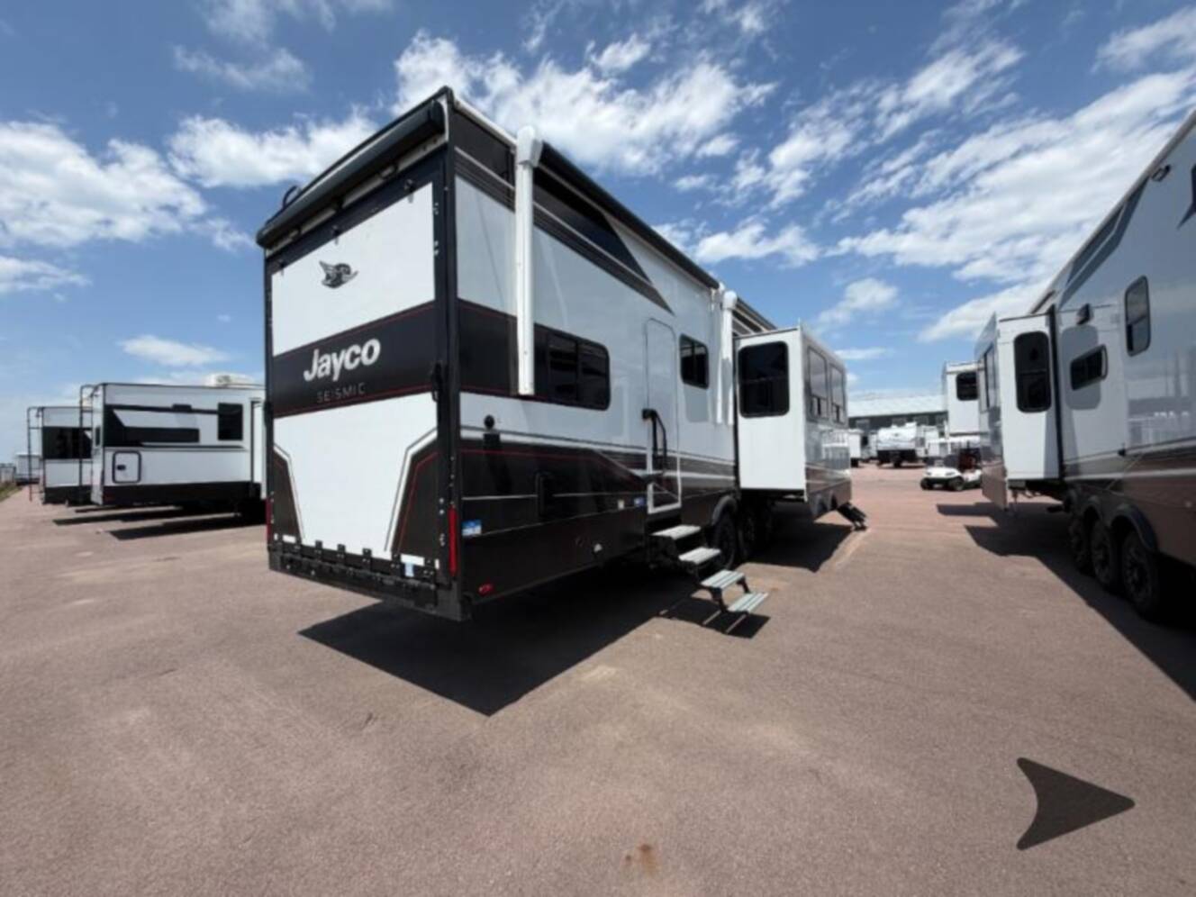 A photo of this 2027 Jayco Seismic 395