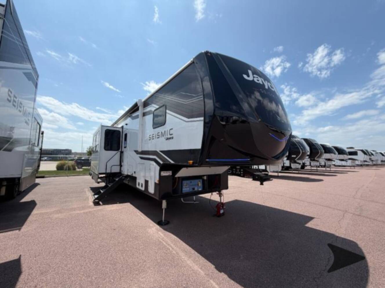 A photo of this 2027 Jayco Seismic 395