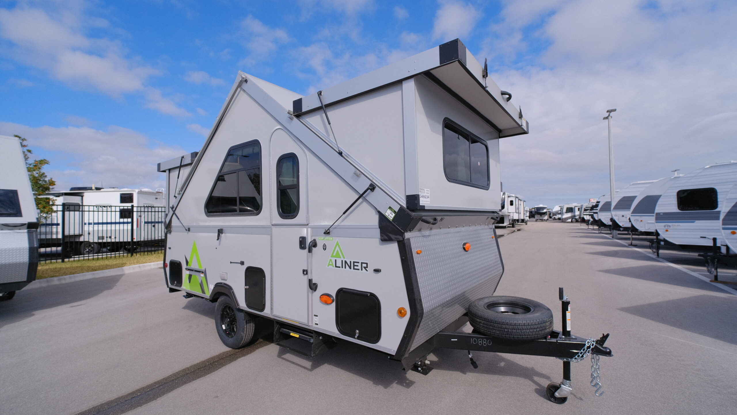 2026 Aliner EXPEDITION Rear Sofa in fort pierce FL
